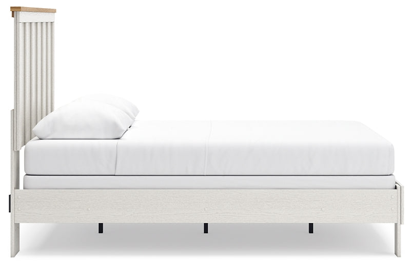 Linnocreek Queen Panel Bed