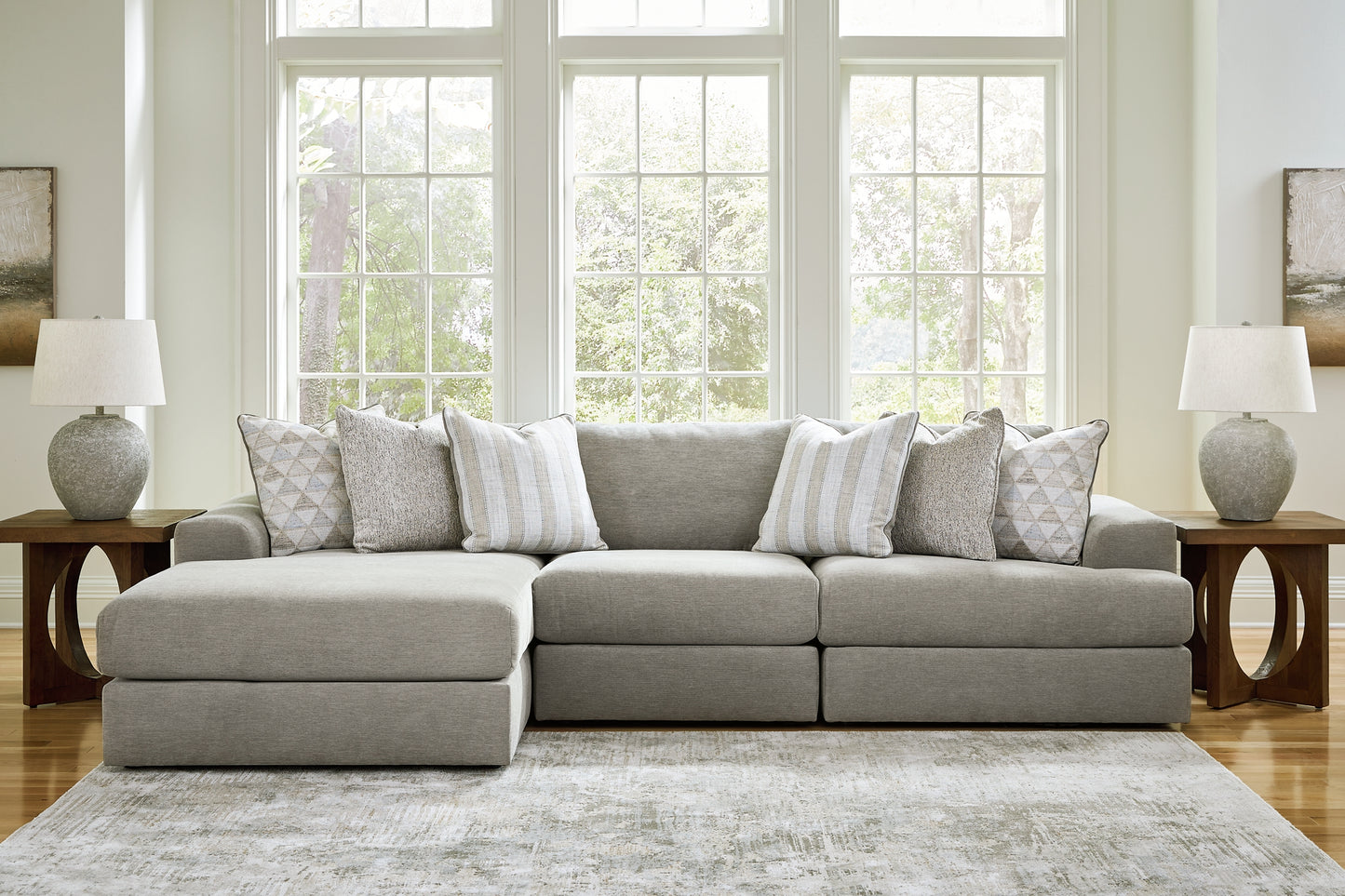 Avaliyah 3-Piece Sectional with Ottoman